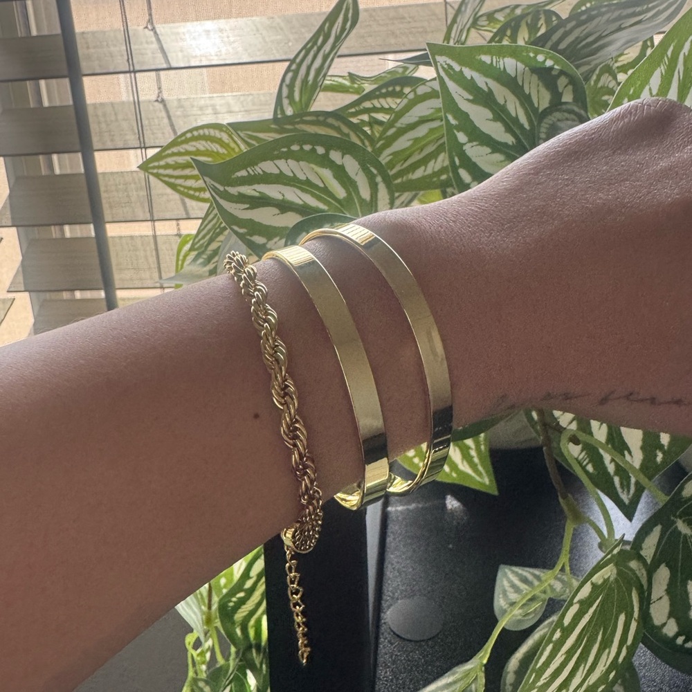 Amazon Gold-Tone Bangle and Rope Chain Bracelet Set